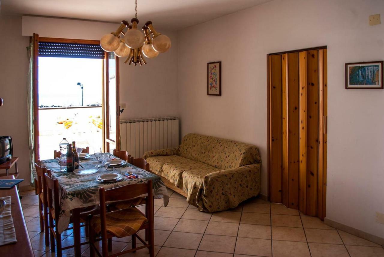 Appartamento Di Antonio Fronte Mare Montesilvano Marina Екстериор снимка